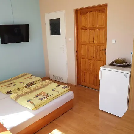 Homestay Pokoje Goscinne U Laury *