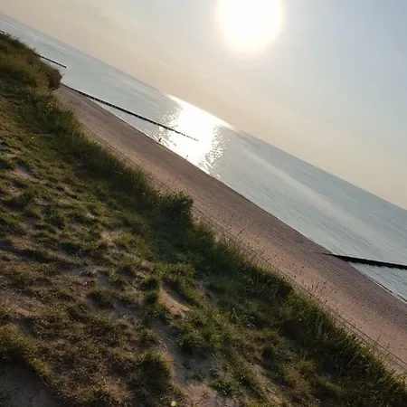 ホームステイ Goscinne U Laury レバル